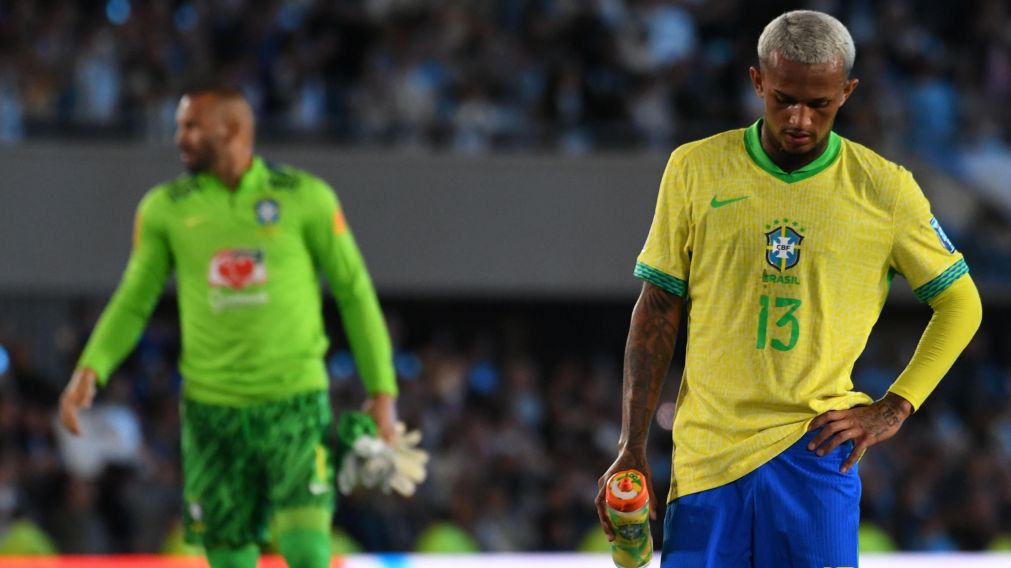 Brasil est� desesperado por tener un nuevo DT y se encomendar�a a Jes�s para que lo salve