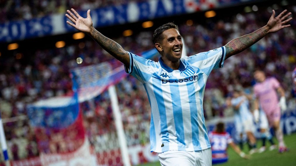 Racing gan�, gole�, gust� y destroz� a Fortaleza en su debut por la Copa Libertadores