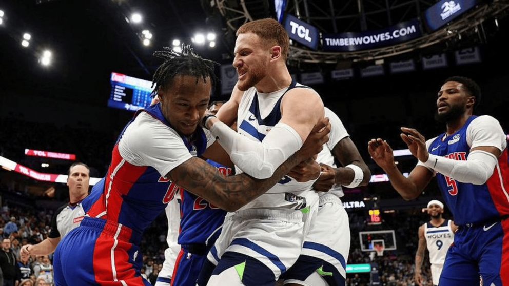 Batalla campal en la NBA: brutal pelea termin� con siete expulsados, entre ellos un argentino