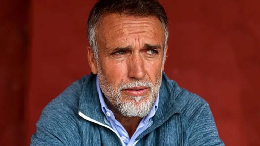 Gabriel Batistuta eligi� el mejor futbolista de la historia y le baj� el precio a Lionel Messi