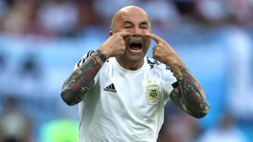 Jorge Sampaoli eligió al mejor futbolista de la historia y ni consideró a Diego Maradona