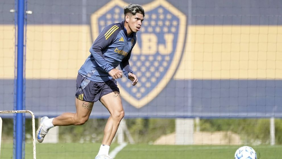 ¿Se viene sanción?: Palacios volvió a Boca tras el faltazo y hablará con Gago