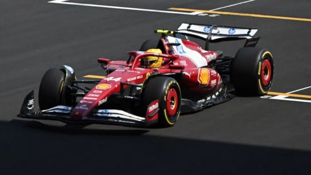 Lewis Hamilton dominó de punta a punta la carrera Sprint del GP de China de Fórmula 1 y logró su primera victoria con Ferrari