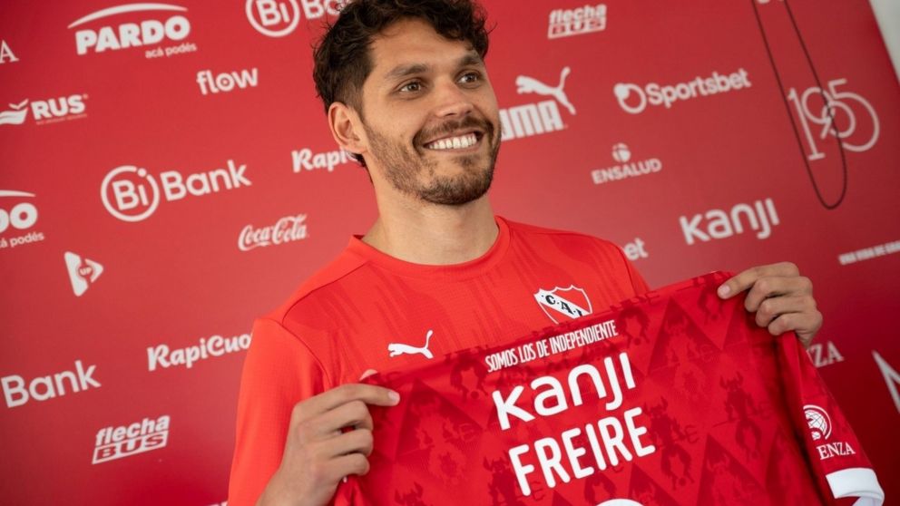 El insólito caso de Nicolás Freire en Independiente: llegó en plena recuperación de una grave lesión y recién ahora está apto