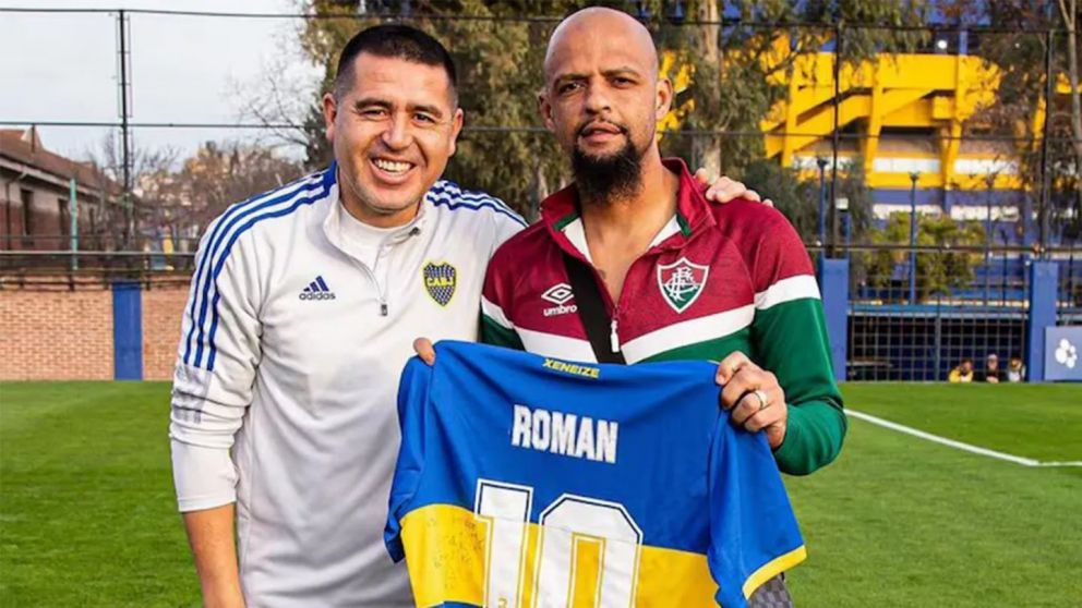 Felipe Melo aceptó la invitación de Riquelme por WhatsApp para ir a Boca