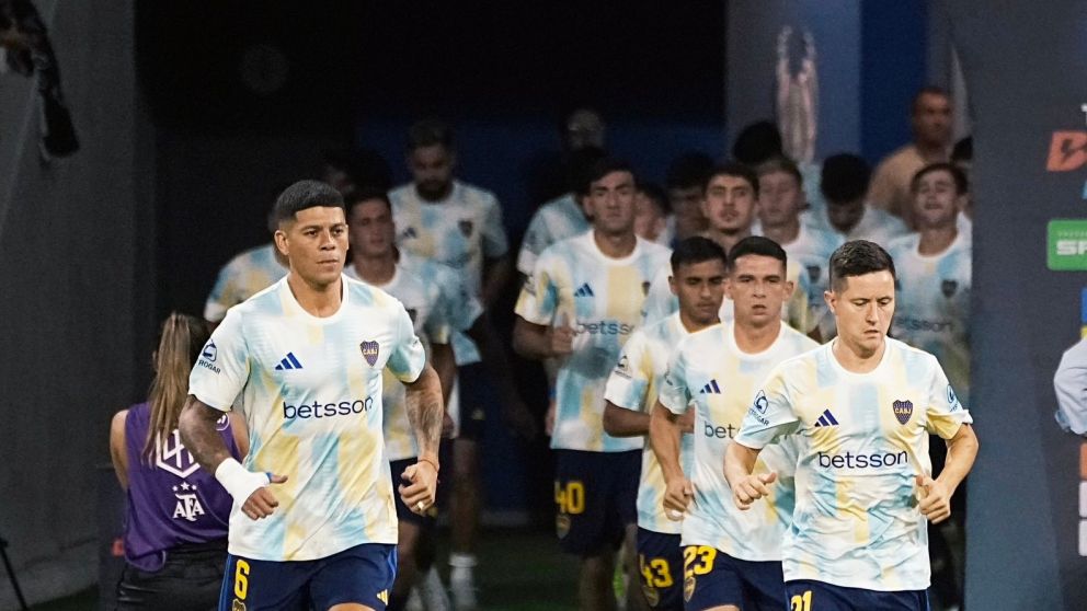 No juega en Boca, la dirigencia lo tiene en la mira y cuando Gago lo iba a tener en cuenta, se mancó