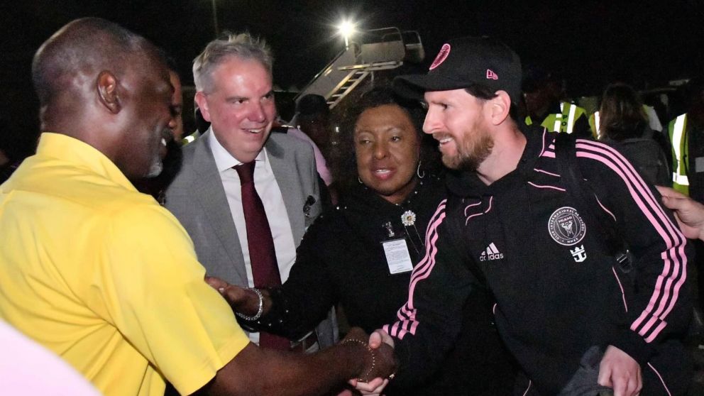 Lionel Messi llegó a Jamaica para jugar con Inter Miami y recibió un regalo especial que tiene relación con Bob Marley