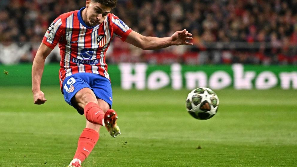La UEFA aclaró la polémica por el penal anulado a Julián Álvarez y reconoció que se debe discutir un cambio de regla