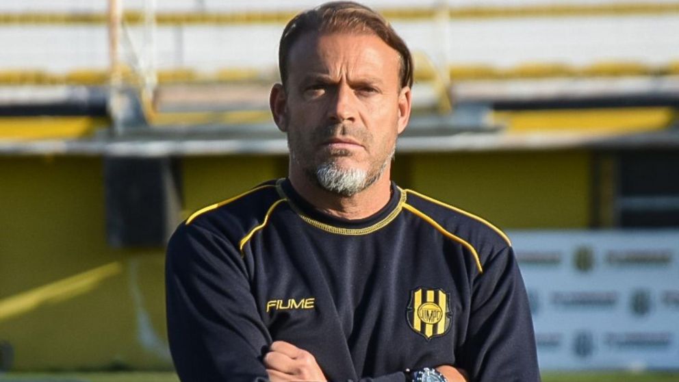 El crudo relato del t�cnico de Olimpo tras la inundaci�n en Bah�a Blanca: "Fue como una guerra"