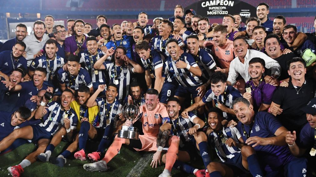 Talleres de C�rdoba le gan� a River por penales y se qued� con la Supercopa Internacional en una definici�n infartante
