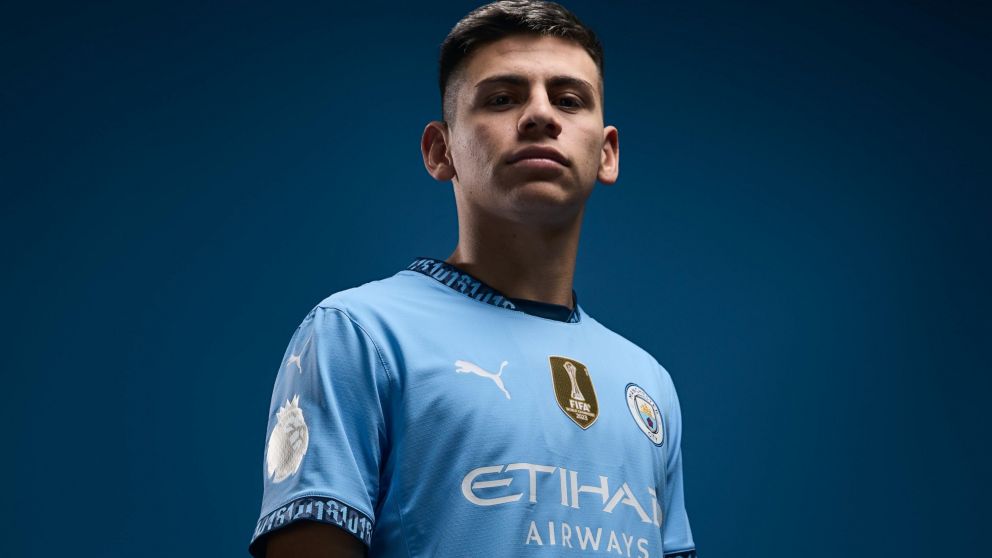 El Diablito Echeverri fue presentado en el Manchester City: "Ojalá poder jugar"