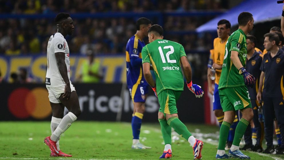 Así fue la reacción de Marchesin cuando le preguntaron por qué no atajó los penales en la dura eliminación de Boca