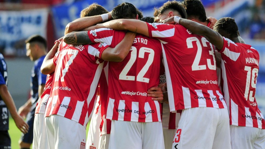 Estudiantes de La Plata eliminó a Sarmiento de La Banda en un sufrido debut por la Copa Argentina