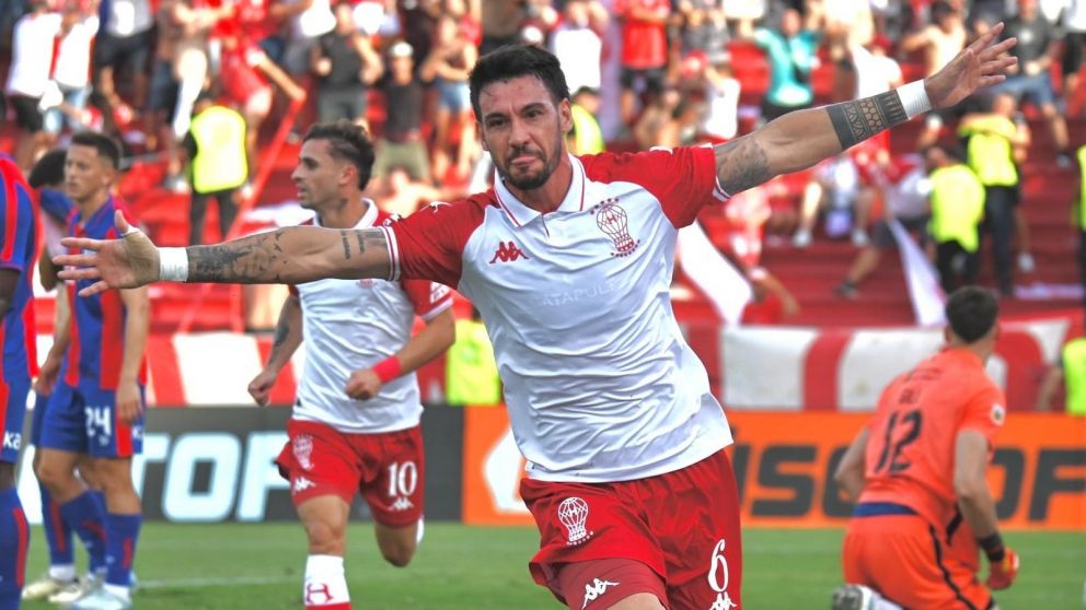 En el barrio mando yo: Huracán hizo mejor las cosas y le ganó con justicia el clásico a San Lorenzo