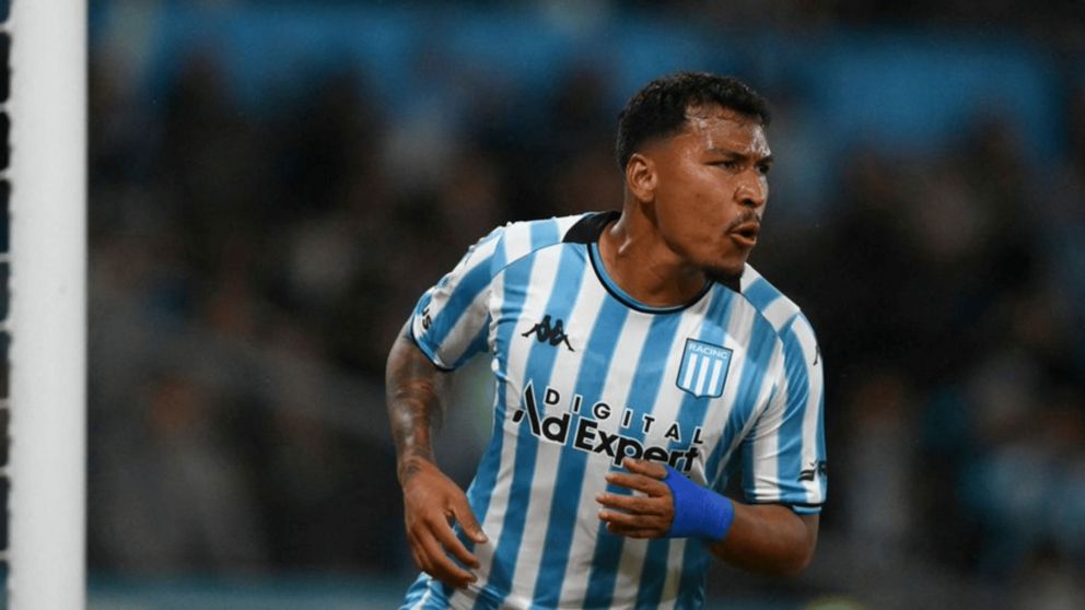 Racing es un escándalo: Roger Martínez destrozó a Diego Milito por su salida del club