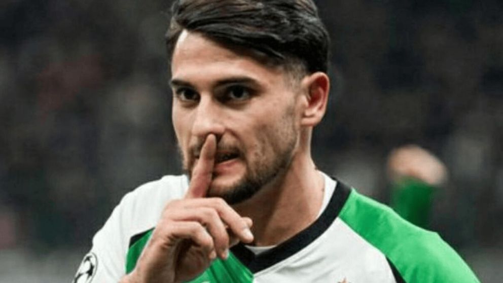 El delantero argentino que eliminó al Milan de la Champions League y provocó a sus hinchas en el mismísimo San Siro