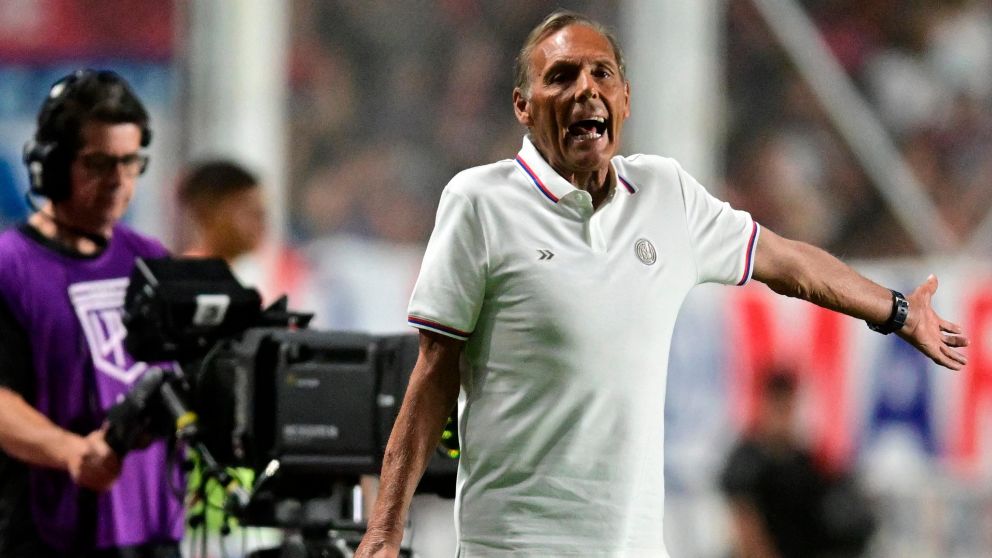 Alerta en San Lorenzo: Russo podría perder a una de sus grandes figuras ante un interés de la MLS