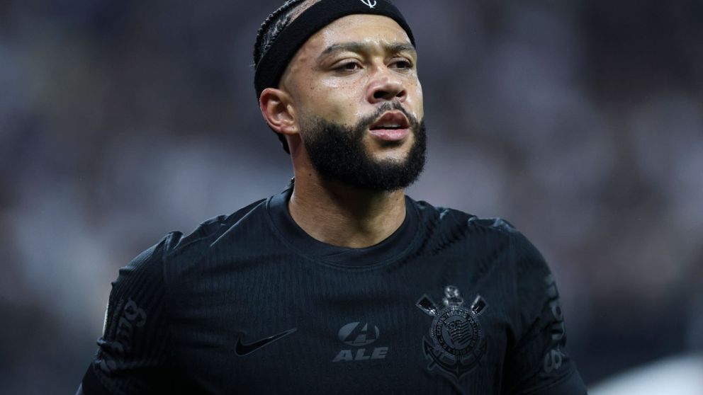 Memphis Depay fue condenado a prisión por manejar borracho y Corinthians sufre