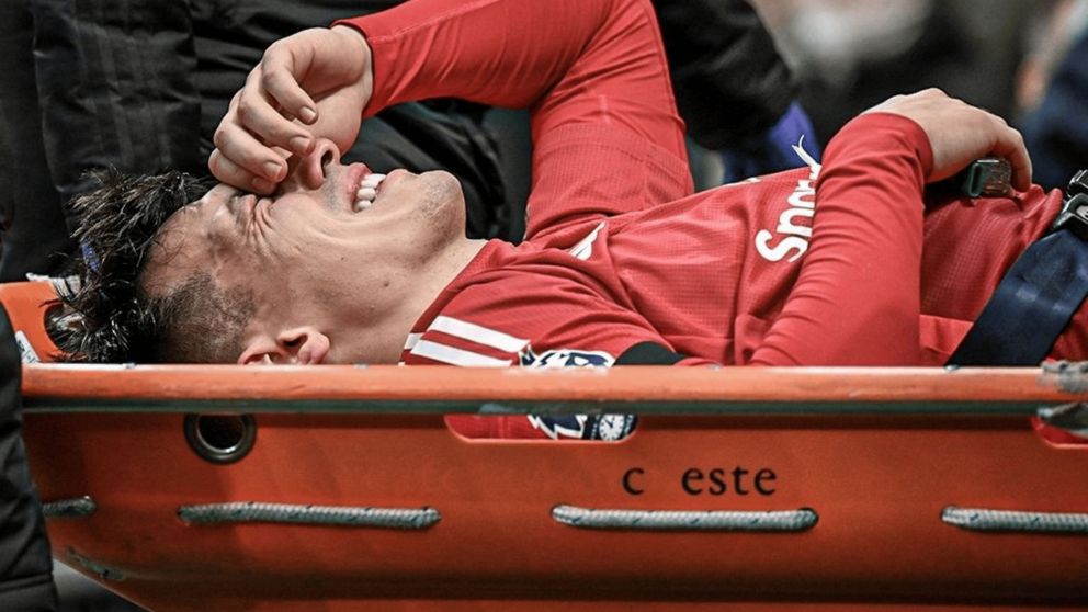 As� fue la escalofriante lesi�n de Lisandro Mart�nez que pone en alerta a Lionel Scaloni en la Selecci�n Argentina