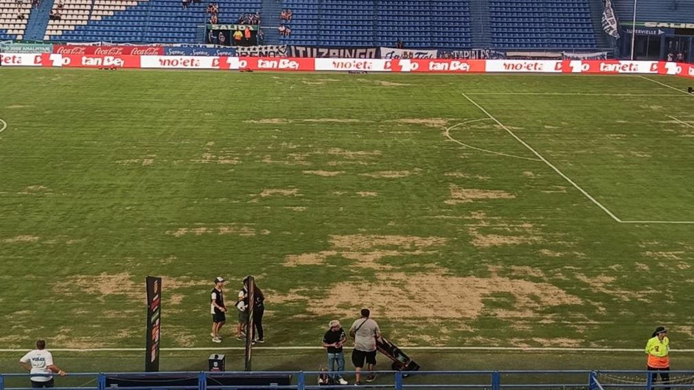 Vélez explicó los motivos del mal estado de su cancha tras la advertencia de la Liga Profesional