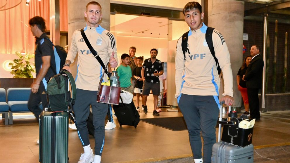 La Selección Argentina llegó a Venezuela: cuándo será el debut en el Sudamericano Sub 20 contra Brasil