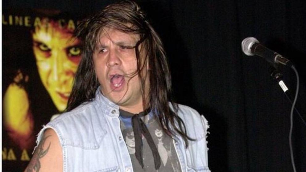 El Mono Burgos, su banda de rock, el cruce con Mourinho y la admiración por Marcelo Bielsa