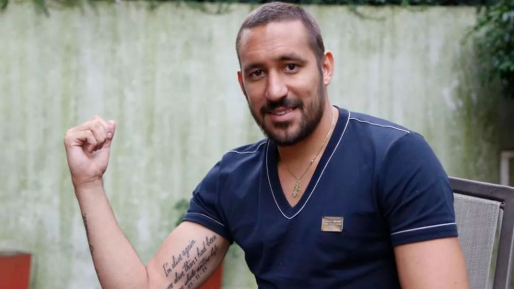 Jon�s Guti�rrez venci� al c�ncer, jug� en la Selecci�n Argentina y vuelve al f�tbol a cinco a�os de su retiro