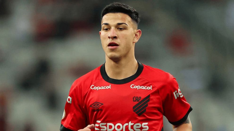 River mandó una nueva oferta por Lucas Esquivel, pero Athletico Paranaense tomó una llamativa postura