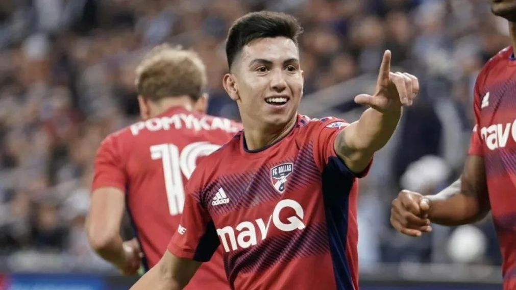 Boca compró a Alan Velasco