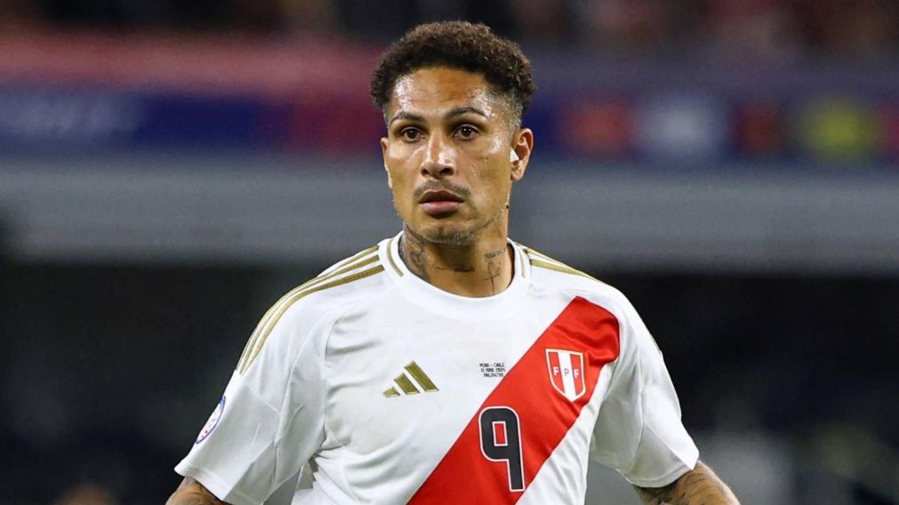 Paolo Guerrero pegó el portazo y no jugará más para Perú