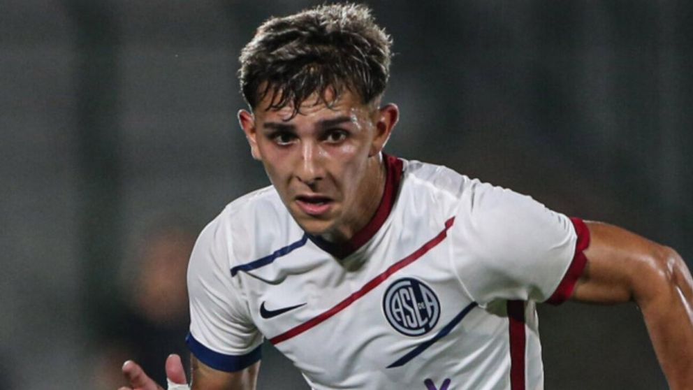¿Para Estudiantes?: Foster Gillet negocia con San Lorenzo por Elián Irala