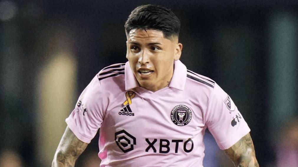 Racing se asustó por la sangría de delanteros y va en búsqueda de Facundo Farías