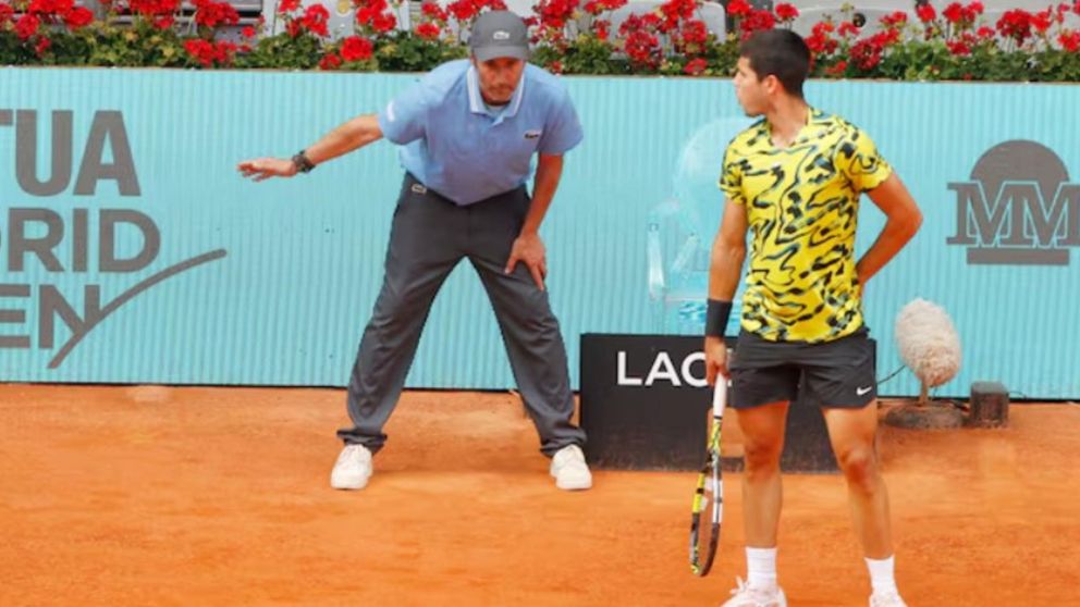 El tenis no tendrá más jueces de línea en 2025 y le dará paso total a la tecnología: los detalles