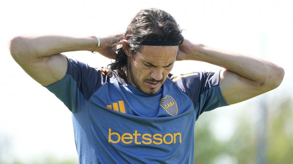 "Comenzó el año": Cavani mostró su exigente entrenamiento antes de volver a Boca