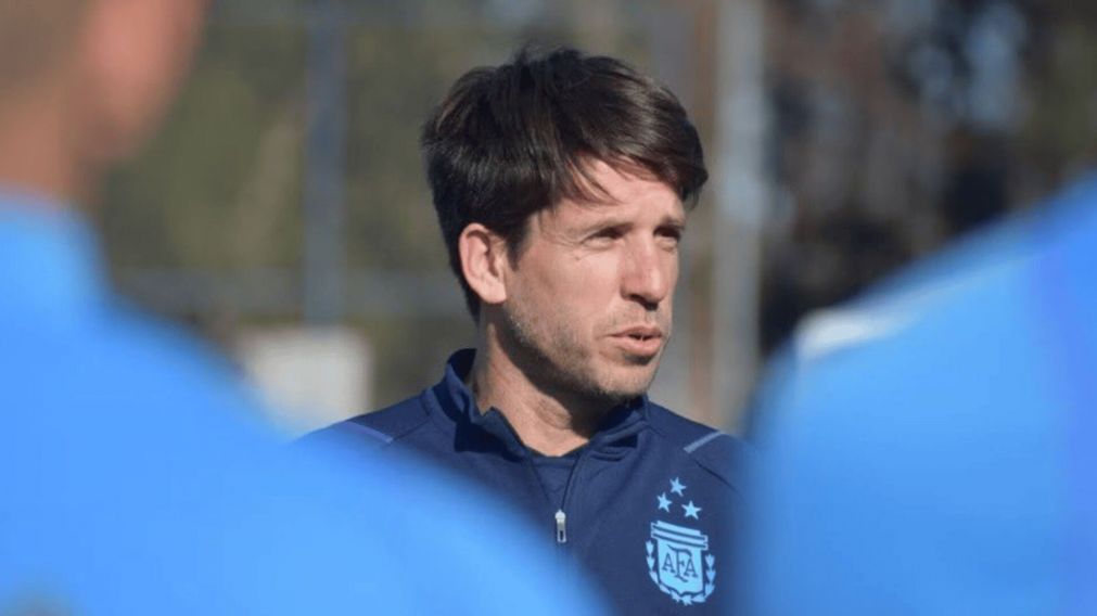 Placente y la Sub 20 lo celebran: el jugador que estará en el Sudamericano 2025 tras recibir el permiso de su club