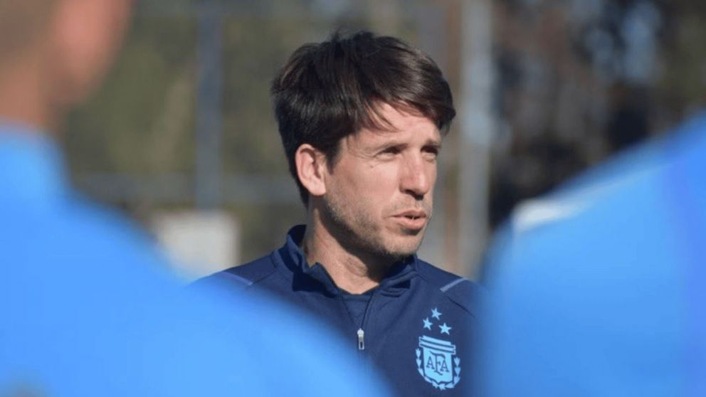 Placente y la Sub 20 lo celebran: el jugador que estará en el Sudamericano 2025 tras recibir el permiso de su club