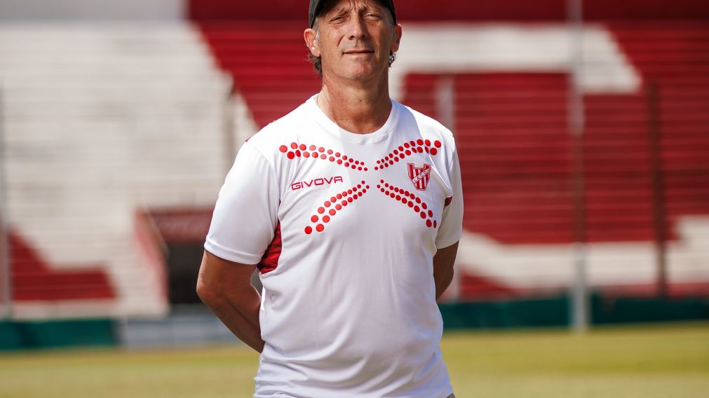 Pedro Troglio fue presentado como DT de Instituto de Córdoba: "Quiero un equipo..."