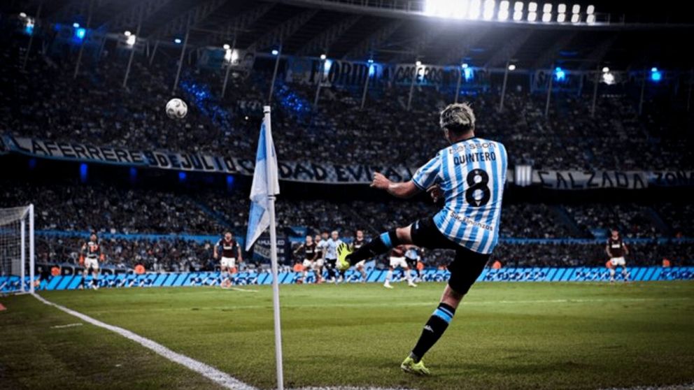 En Independiente Medellín están convencidos que contarán con Juan Fernando Quintero, mientras en Racing lo esperan para la pretemporada