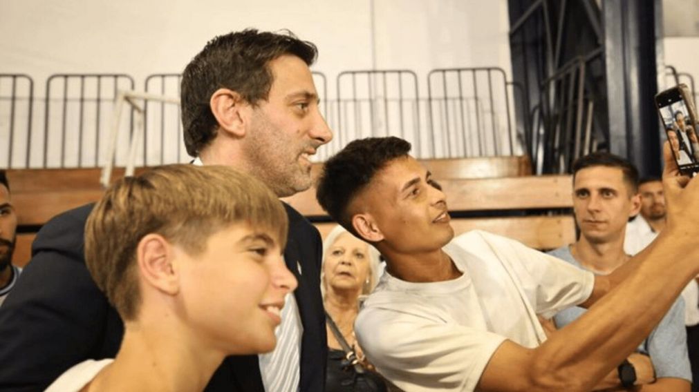 Diego Milito asumió como presidente de Racing y lanzó un sentimental mensaje para los hinchas