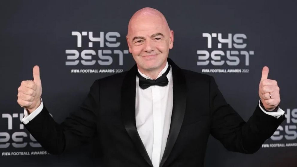 Gianni Infantino se vio obligado con la FIFA a tomar un fuerte decisión con los Premios The Best 2024