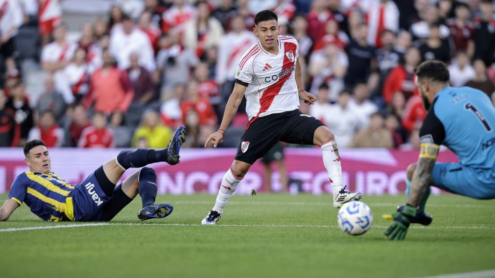 Claudio Echeverri podría darle un notición a River antes de irse a Manchester City