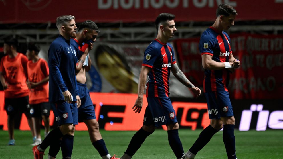 En medio del conflicto salarial con el plantel, San Lorenzo recibió ofertas por dos jugadores