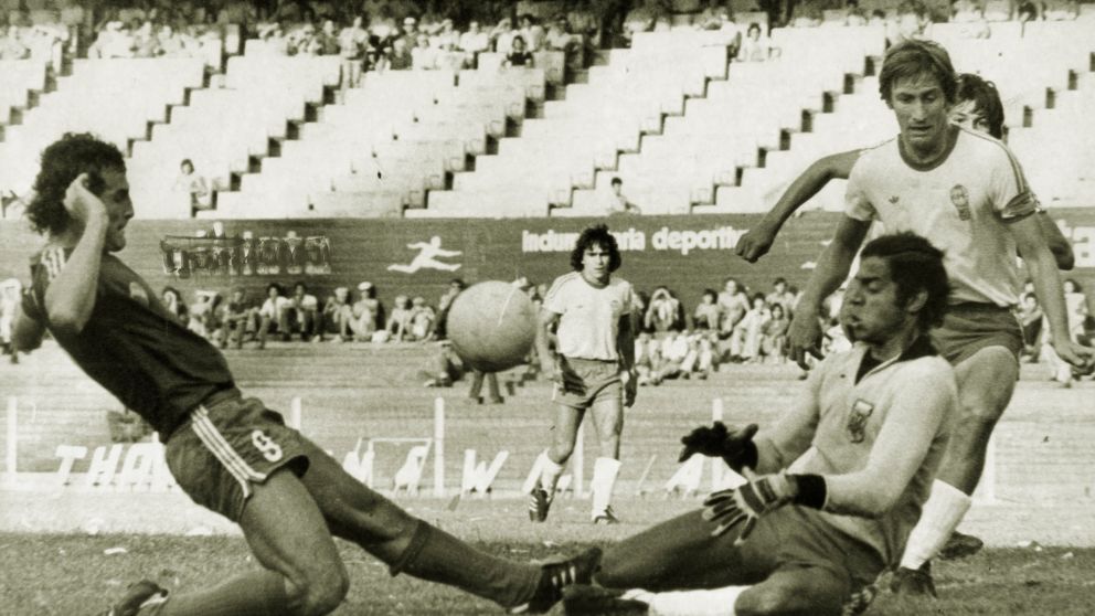 Chocolate Baley, el primero en atajarle un penal a Maradona