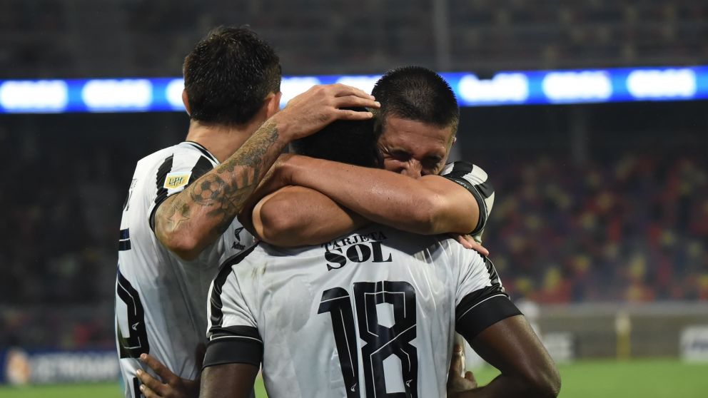 Racing perdió con Central Córdoba de Santiago del Estero y se despidió definitivamente de la Liga Profesional