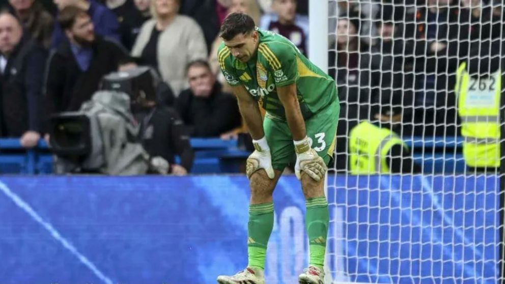 Dibu Martínez sufrió una inesperada fractura en Aston Villa: cuánto tiempo estará inactivo