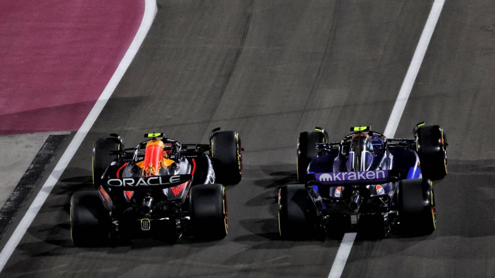 Franco Colapinto chicaneó a Sergio Pérez luego de pasarlo en boxes en el GP de Qatar de Fórmula 1: "Se durmió Checo..."