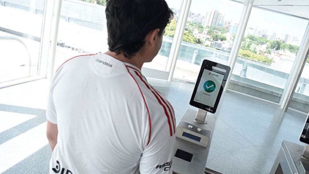 RiverID revoluciona la forma de acceder al Mâs Monumental incorporando el FaceID.