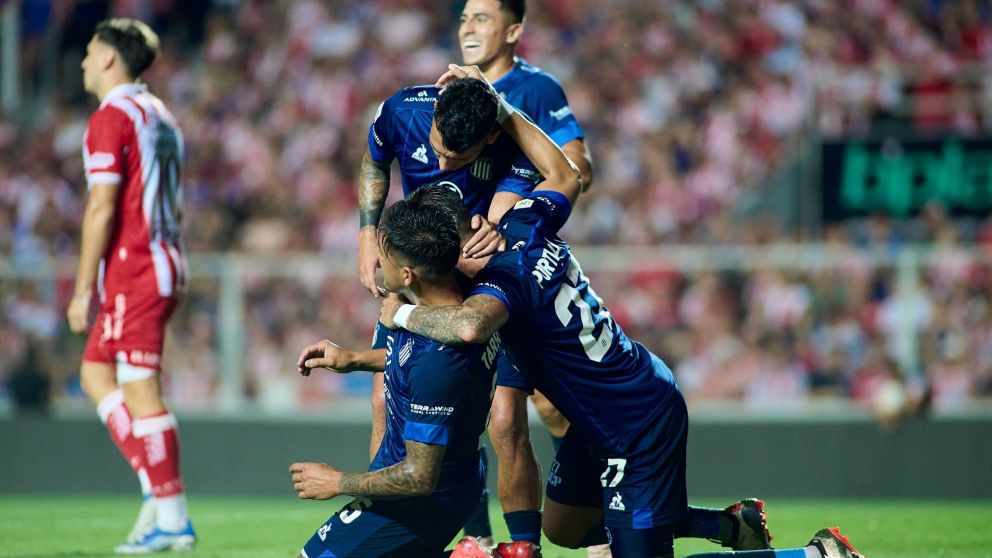 Talleres de Córdoba le ganó a Unión de Santa Fe y sigue prendido en la lucha por la Liga Profesional