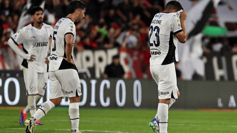 Independiente no pudo con Hoyos y cayó en su visita a Newell's