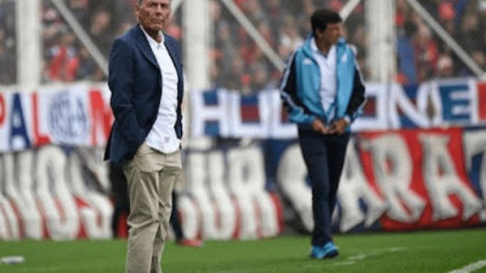 Miguel Ángel Russo se sinceró tras la derrota inoportuna ante Racing: "Hay cosas que tenemos que manejar con inteligencia"